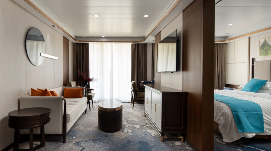 Deluxe Suite onboard China Goddess 3 Cruise Ship