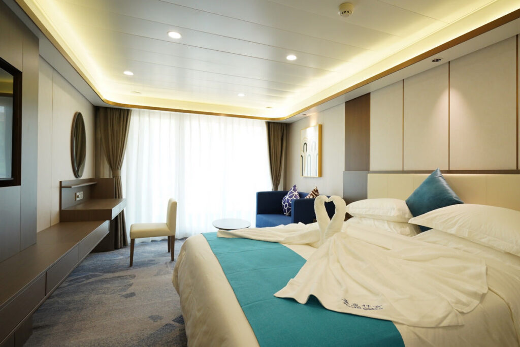 Executive King Cabin onboard China Goddess 3 Cruise Ship