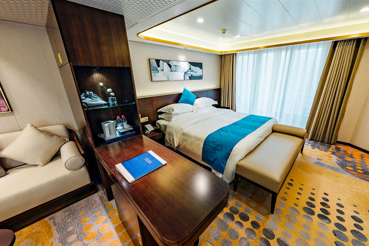 Honeymoon Suite onboard China Goddess 3 Cruise Ship