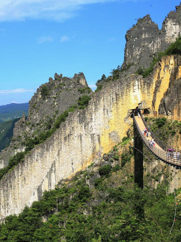 Wuling Mountain Great Rift Valley