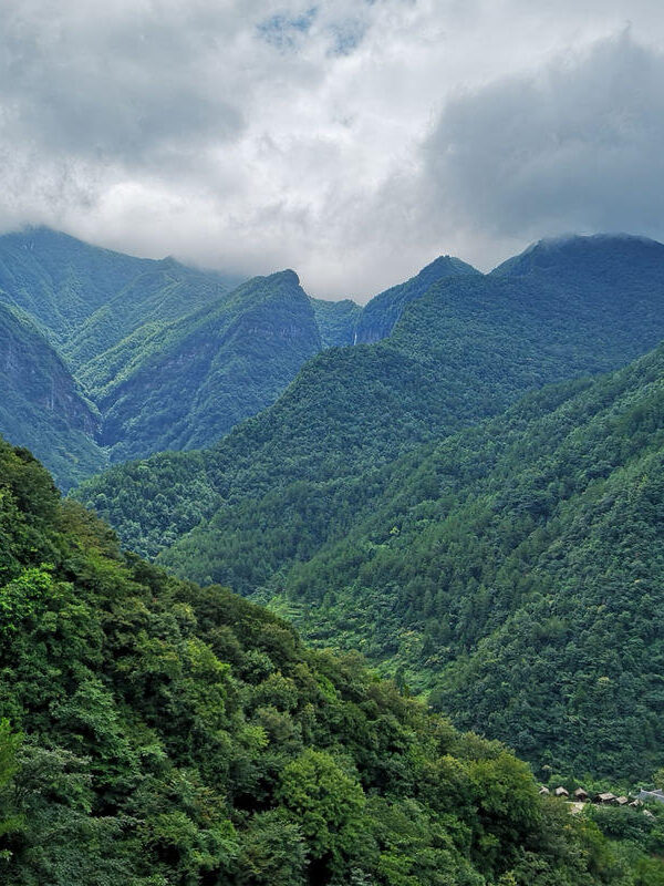 Wuling Mountain Great Rift Valley